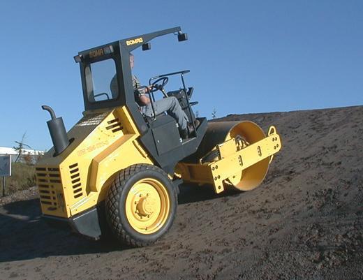 Envalsvält, vibrerande. Vikt 2-4 ton